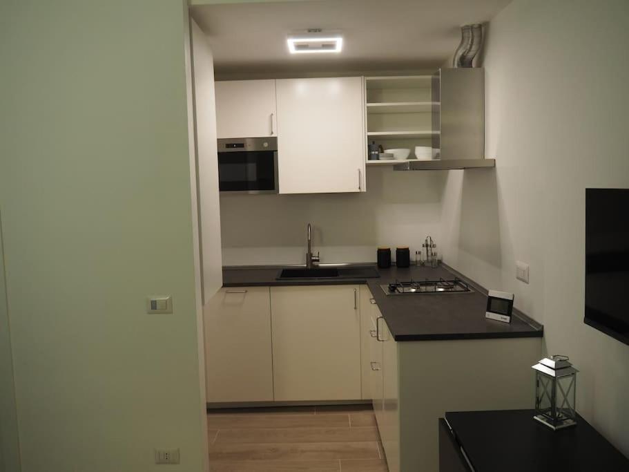 Tadino 50 Apartment Milan Bagian luar foto