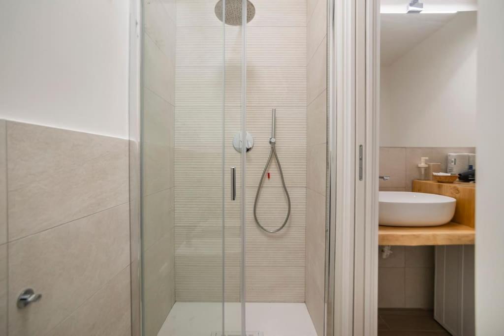 Tadino 50 Apartment Milan Bagian luar foto